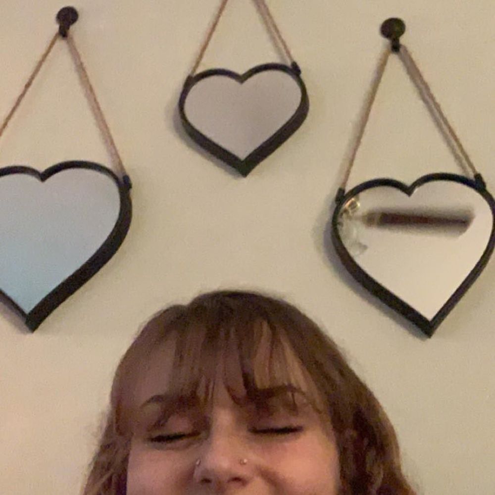 Meet your Posher, Leah